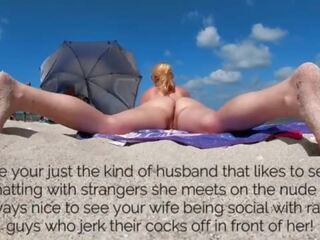 Exhibitionist hustru fru kyss naken strand fönstertittare putz tease&excl; shes ett av min favorit exhibitionist wives&excl;